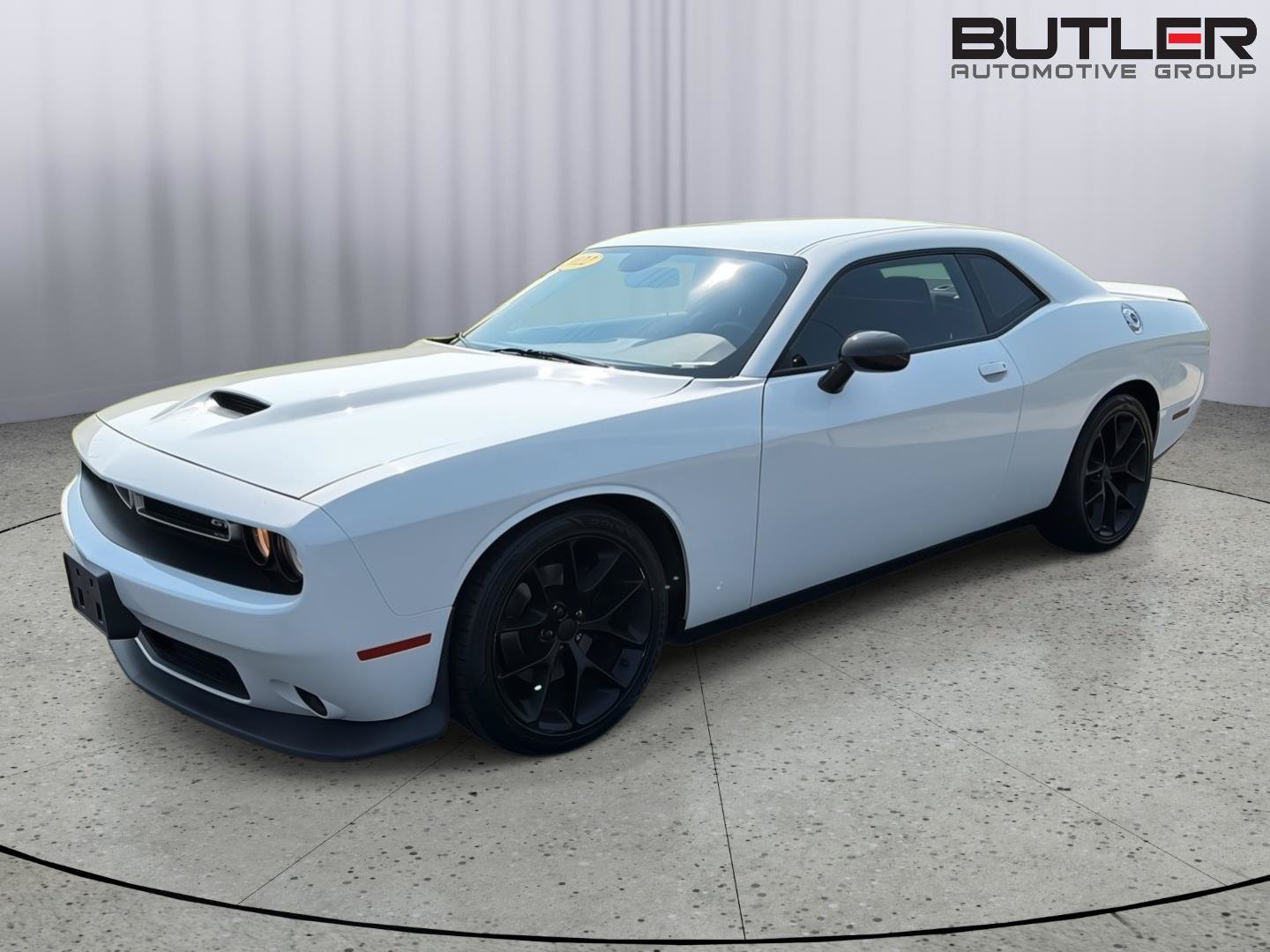 Used 2022 Dodge Challenger GT RWD image 1