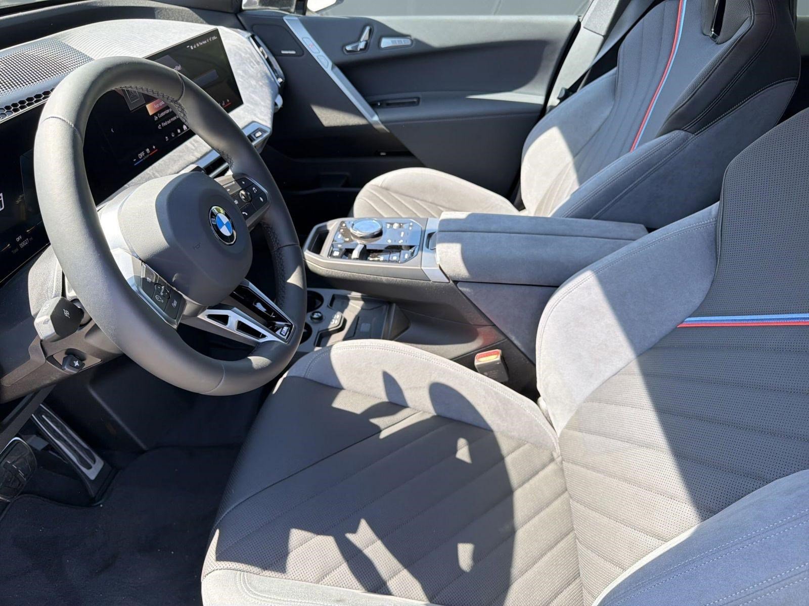 New 2026 BMW iX xDrive45 w/ M Sport Package AWD/4WD image 5