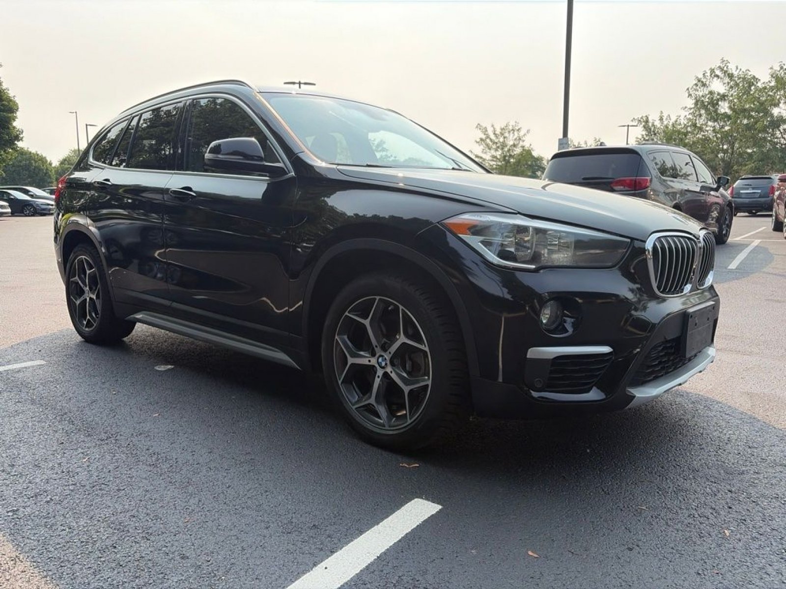 Used 2018 BMW X1 xDrive28i w/ Convenience Package AWD/4WD image 3