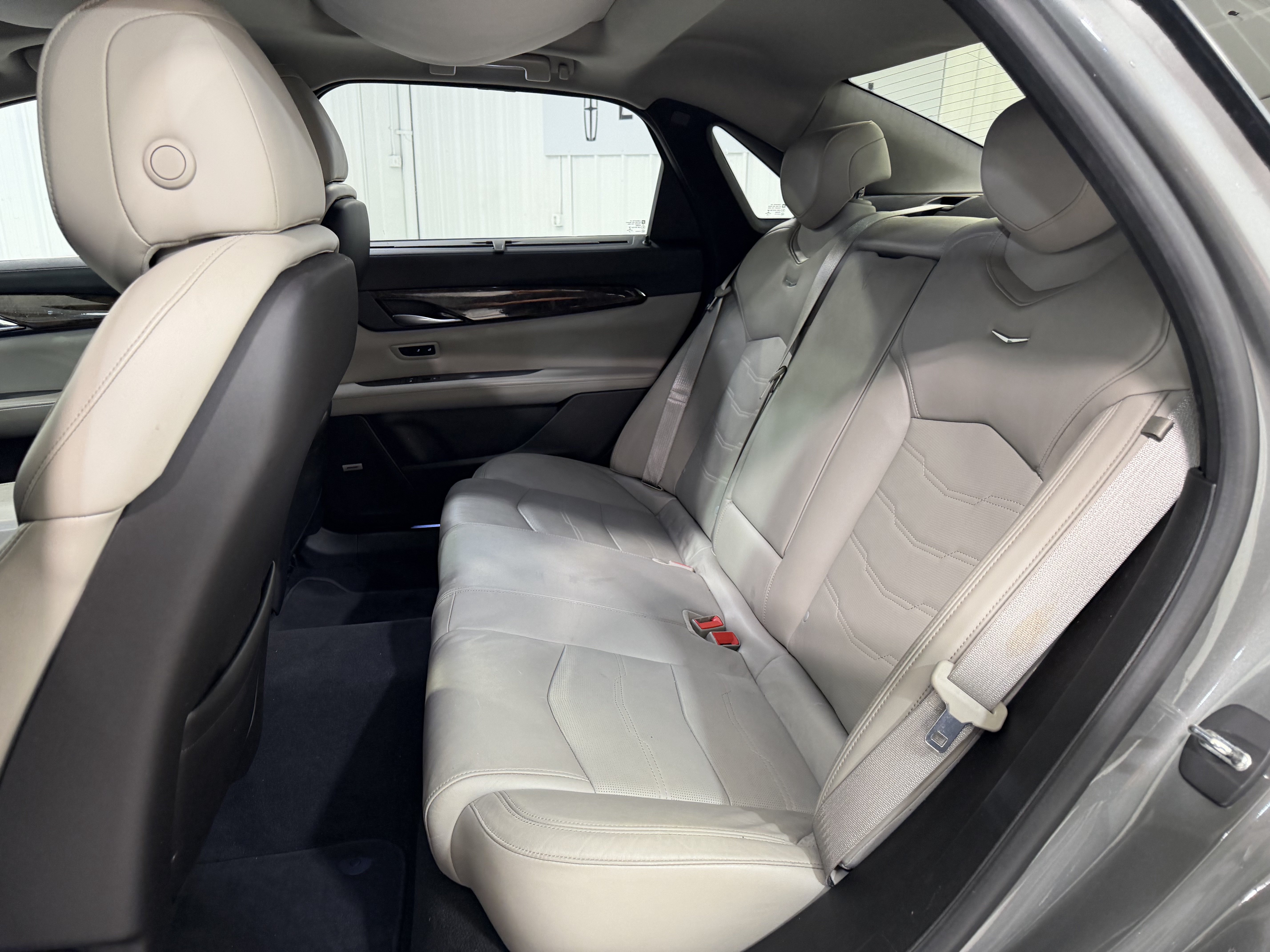 Used 2016 Cadillac CT6 Luxury RWD image 10