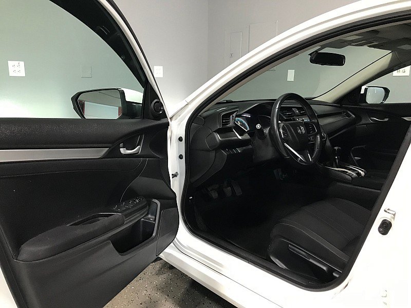 Used 2018 Honda Civic EX-T image 9