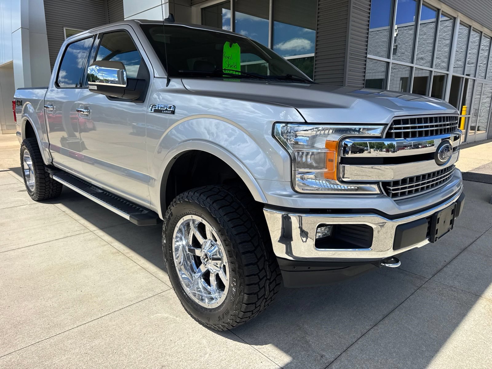 Used 2019 Ford F150 Lariat AWD/4WD image 9