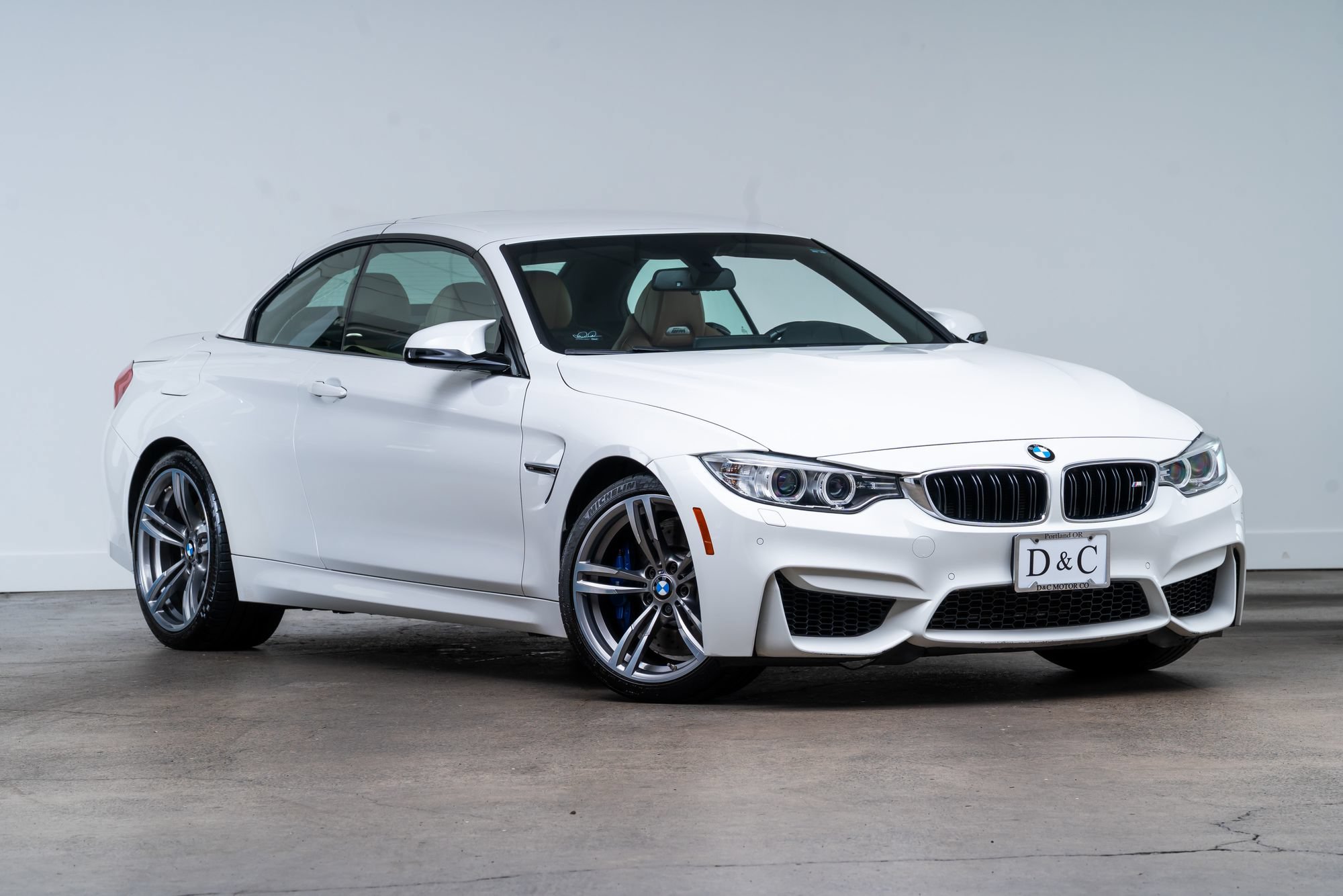Used 2016 BMW M4 Convertible RWD image 28