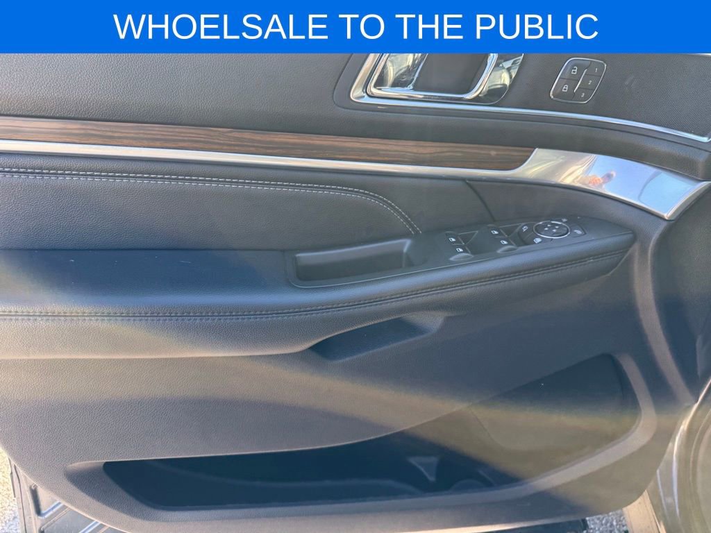 Used 2019 Ford Explorer Limited w/ Class III Trailer Tow Package FWD image 19