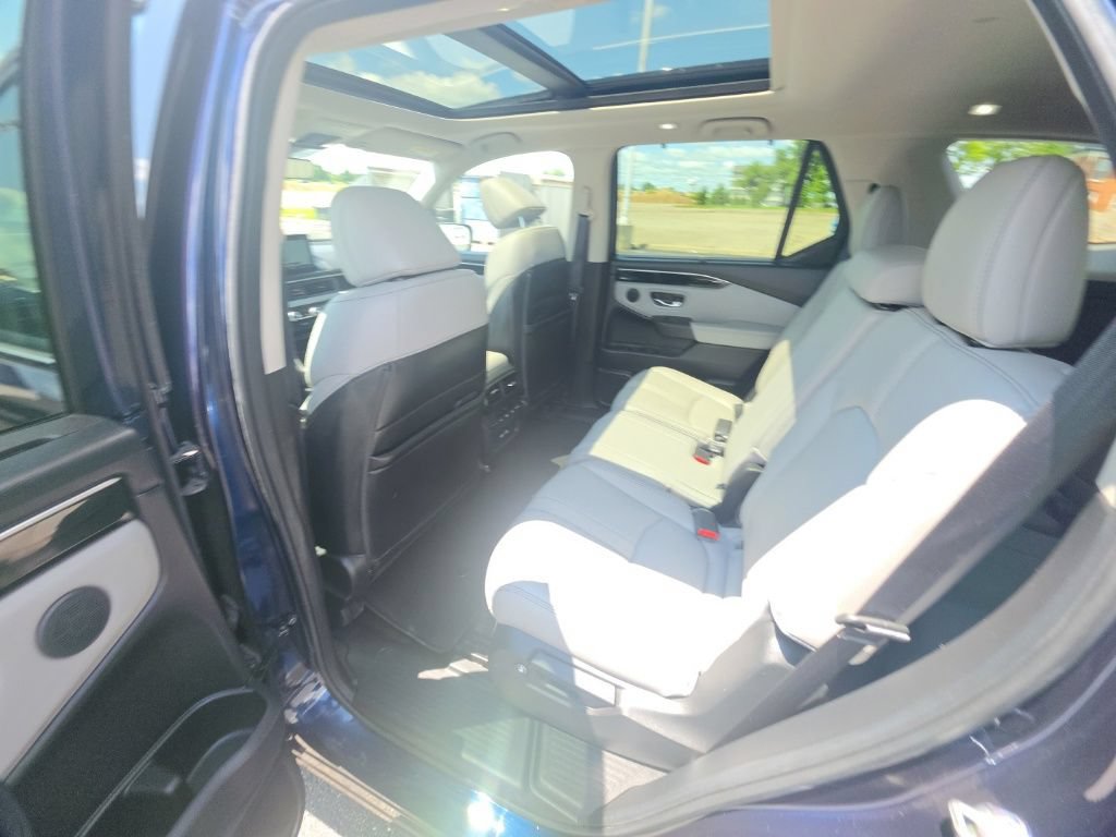Certified 2023 Honda Pilot Touring image 28