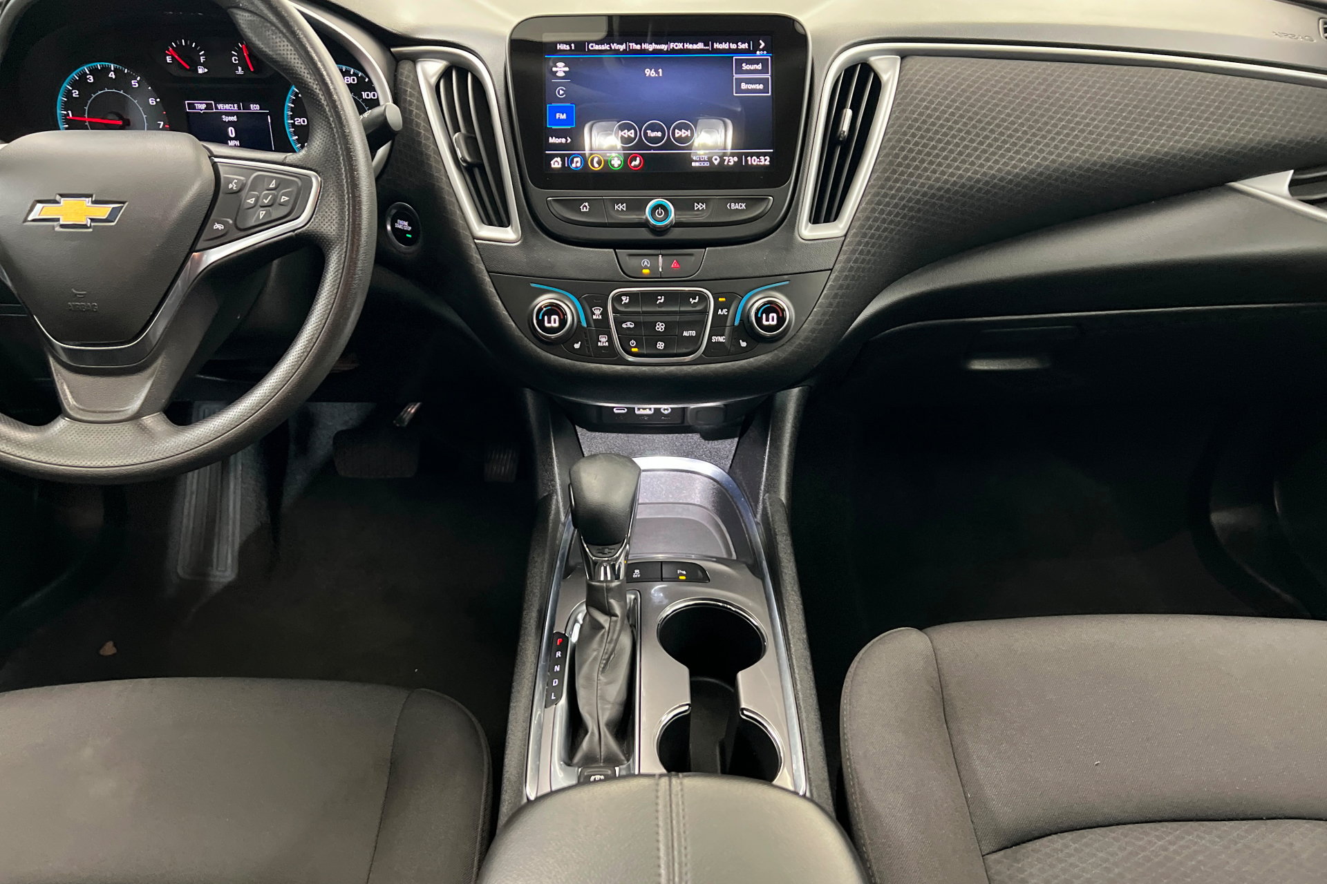 Used 2024 Chevrolet Malibu LT FWD image 14