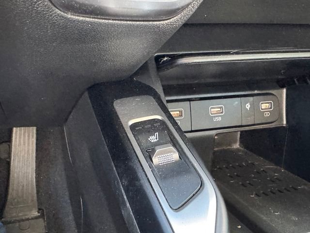 Used 2023 Kia Sorento S w/ Panoramic Sunroof Package image 22