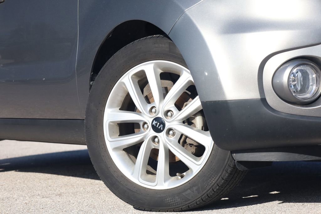 Used 2017 Kia Soul + w/ Audio Package image 3