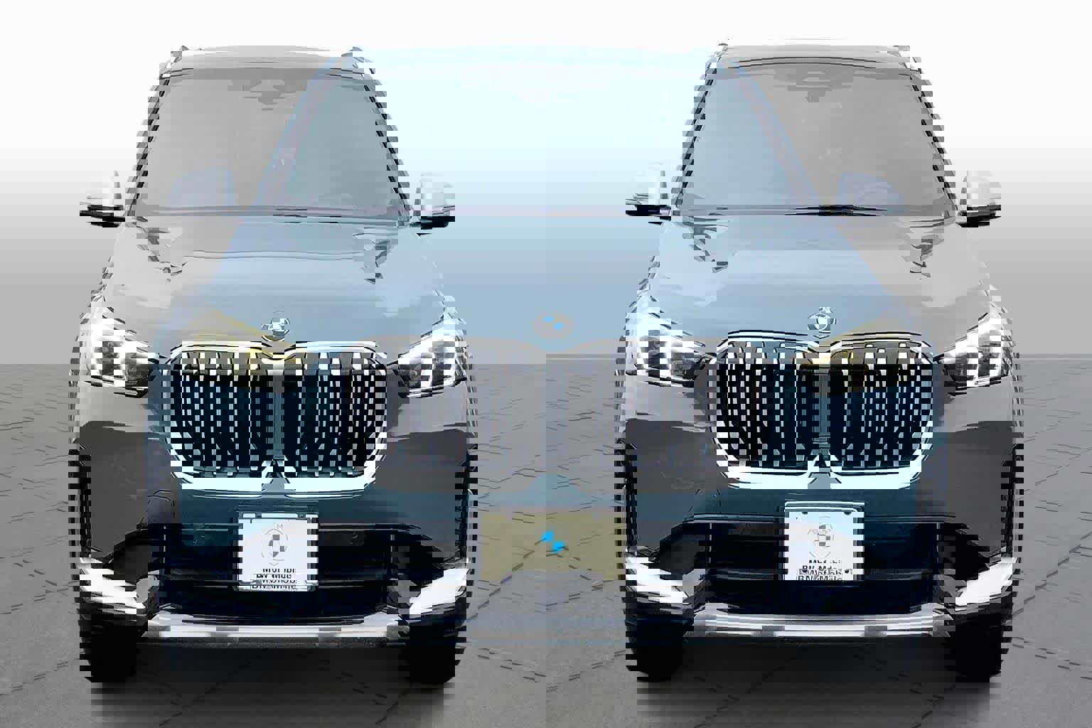 Certified 2023 BMW X1 xDrive28i image 3