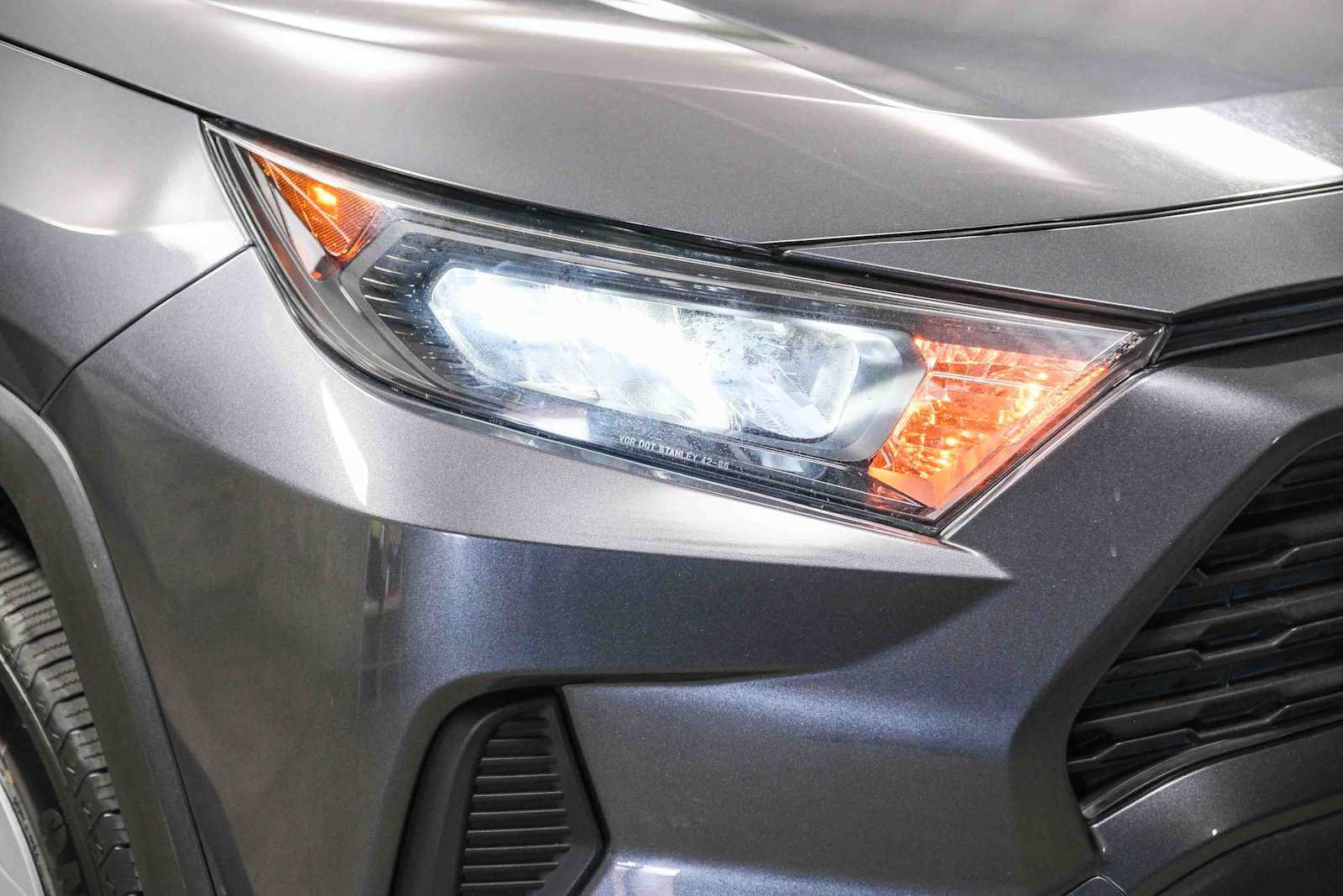 Used 2019 Toyota RAV4 LE w/ All Weather Liner Package AWD/4WD image 14