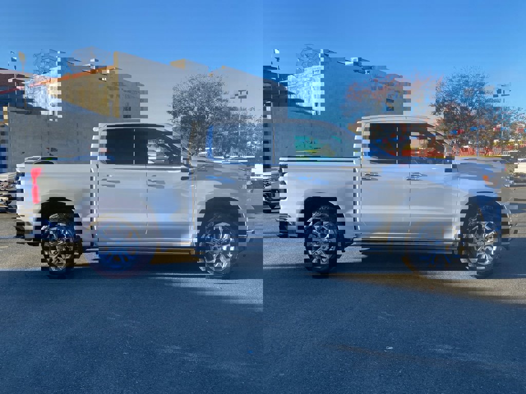 New 2026 Chevrolet Silverado 1500 LTZ w/ LTZ Premium Package image 5