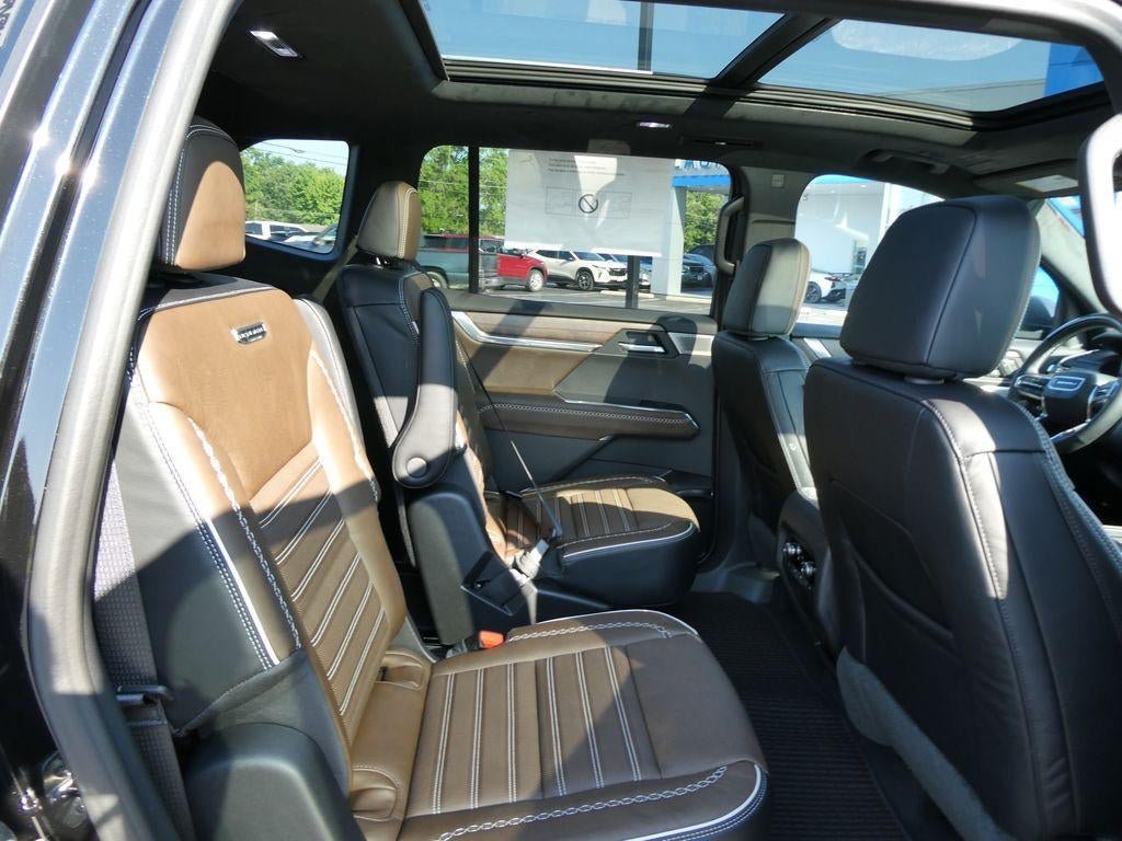 New 2026 GMC Acadia Denali Ultimate AWD/4WD image 11