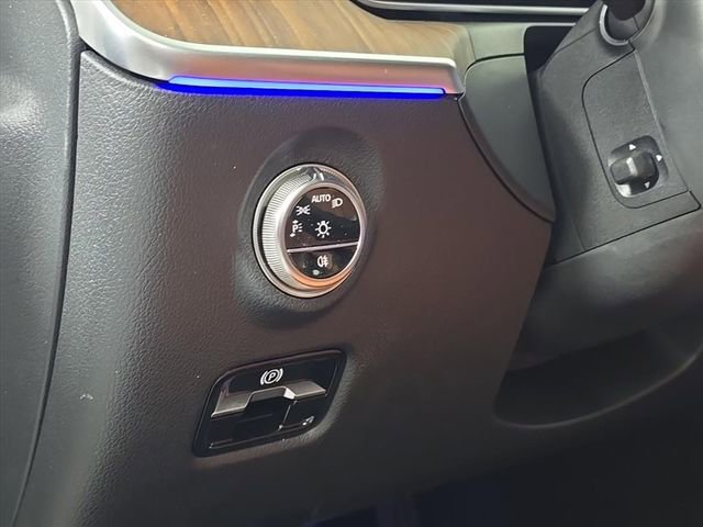 Used 2025 Mercedes-Benz C 300 4MATIC Sedan image 18