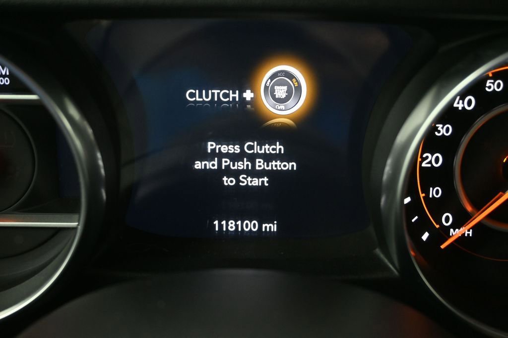 Used 2018 Jeep Wrangler Unlimited Sahara AWD/4WD image 15