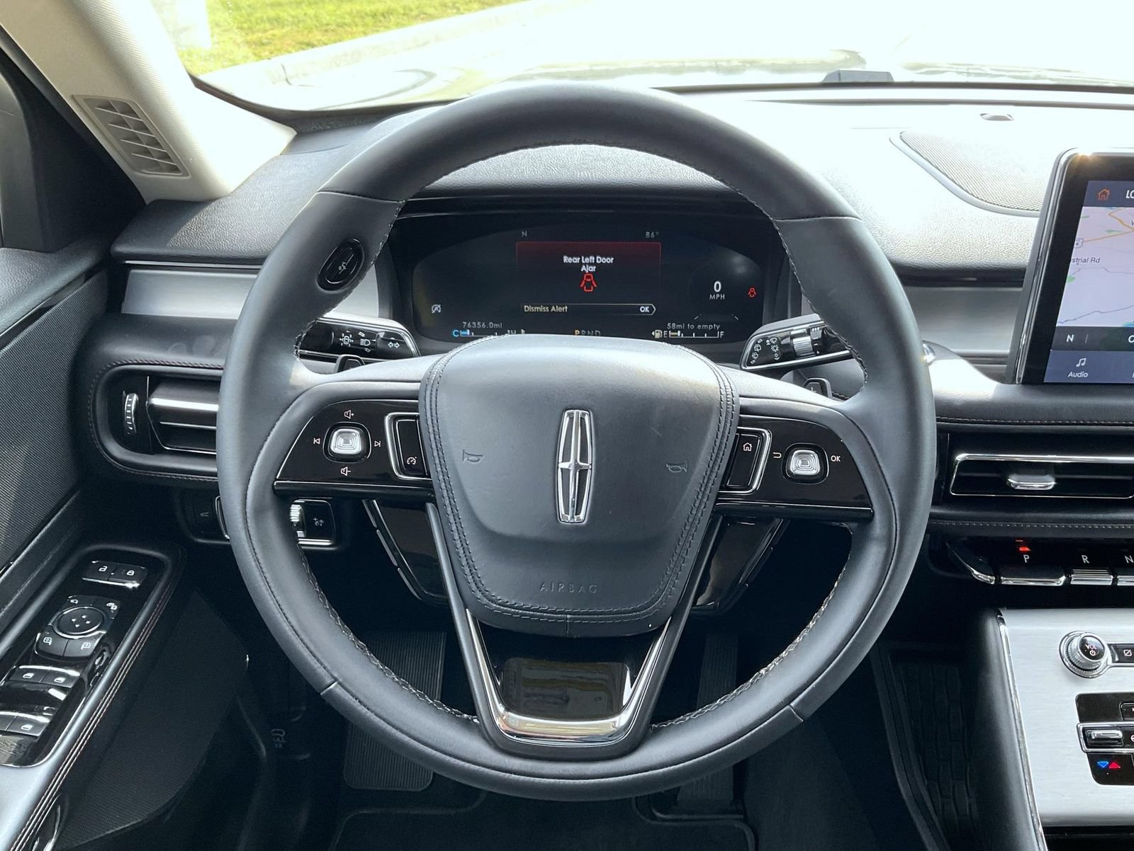 Certified 2023 Lincoln Aviator AWD image 13