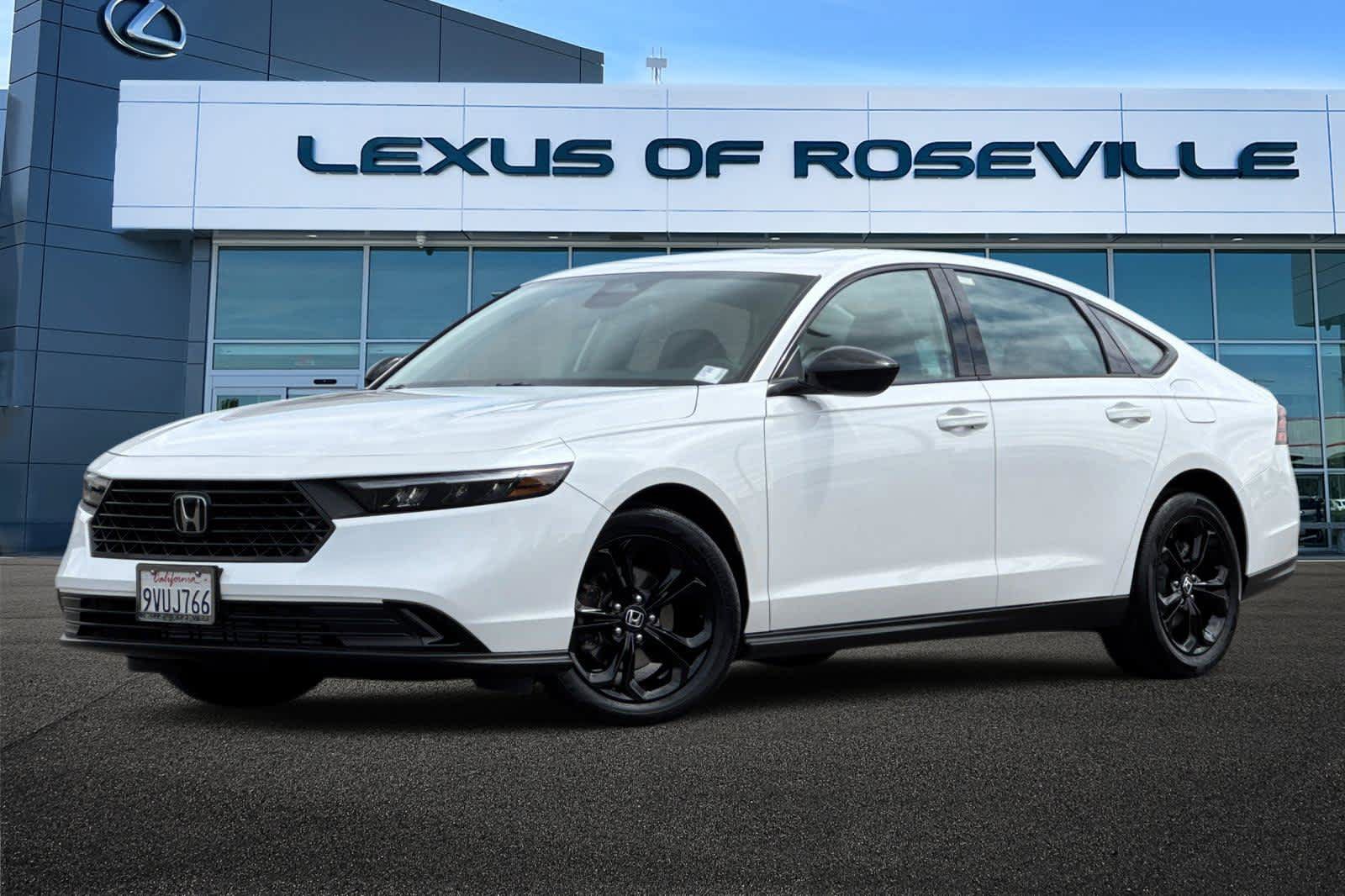 Used 2025 Honda Accord SE image 1