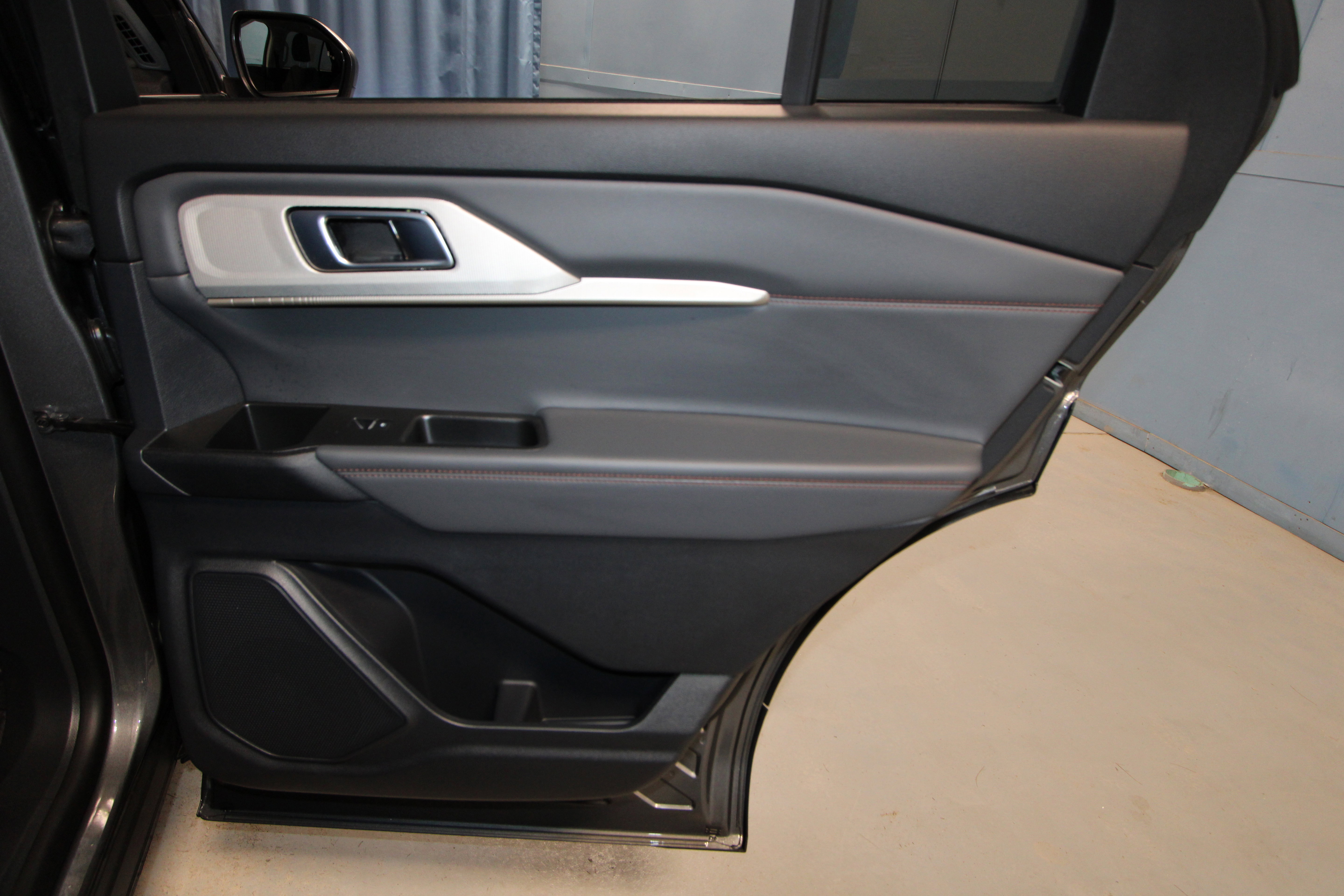 New 2026 Ford Explorer Active image 19