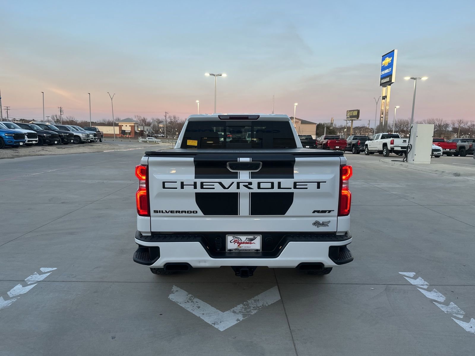 Used 2023 Chevrolet Silverado 1500 RST w/ Rally Edition image 4