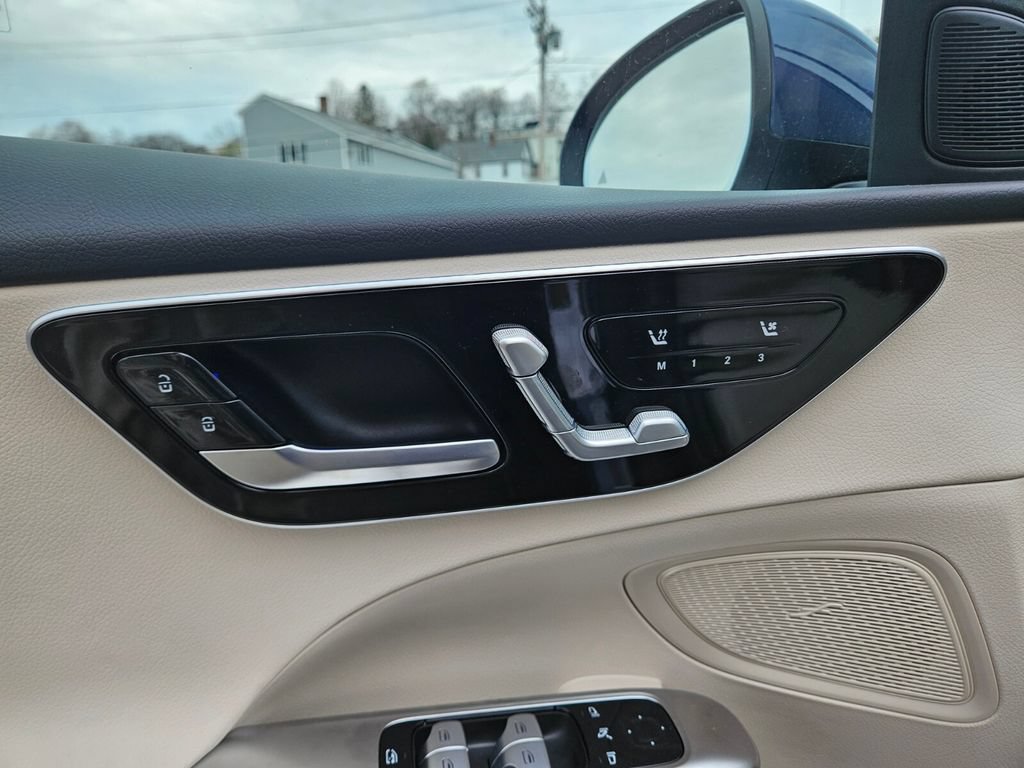 Certified 2026 Mercedes-Benz C 300 4MATIC Sedan image 16