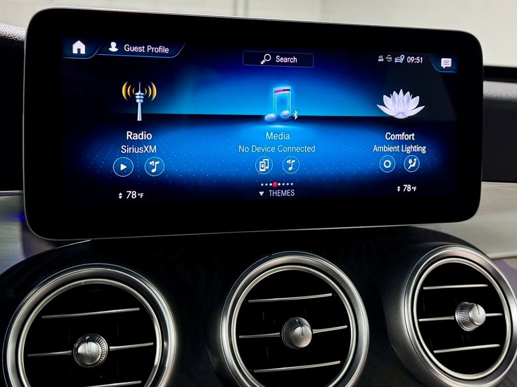 Used 2021 Mercedes-Benz GLC 300 4MATIC image 16