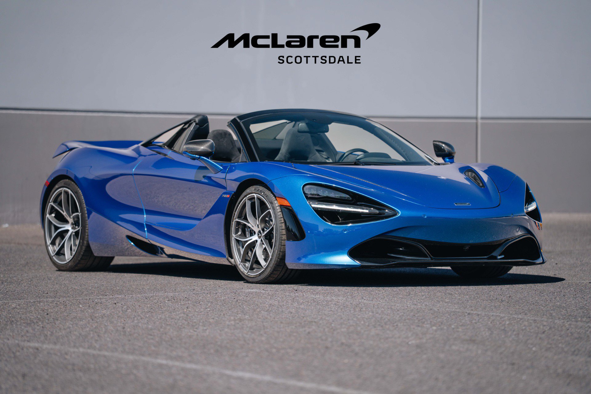 Used 2022 McLaren 720S Luxury RWD image 9