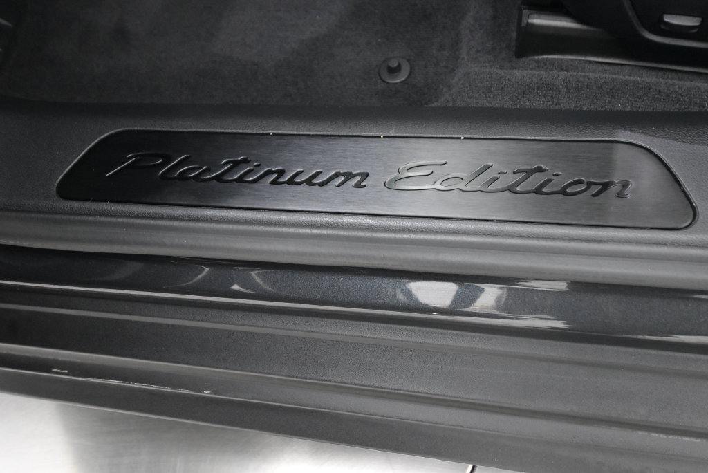 Used 2023 Porsche Panamera 4 Platinum Edition AWD/4WD image 29