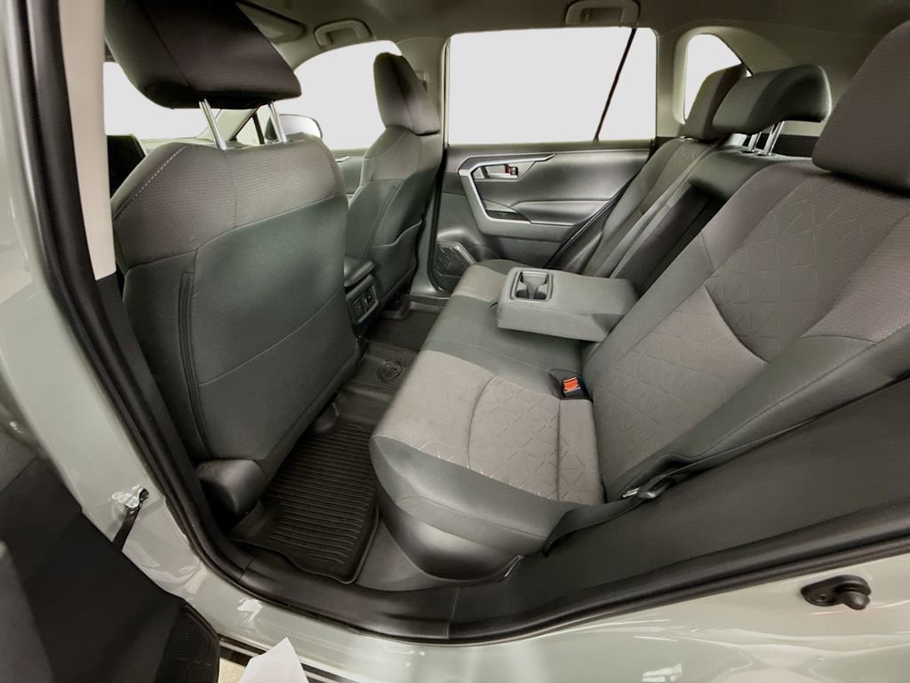 Used 2023 Toyota RAV4 XLE image 17