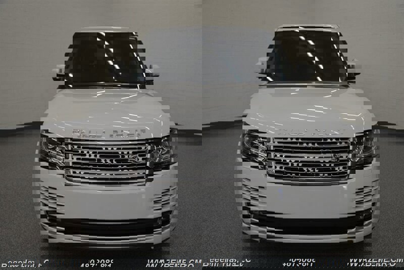 Used 2017 Land Rover Range Rover HSE image 5