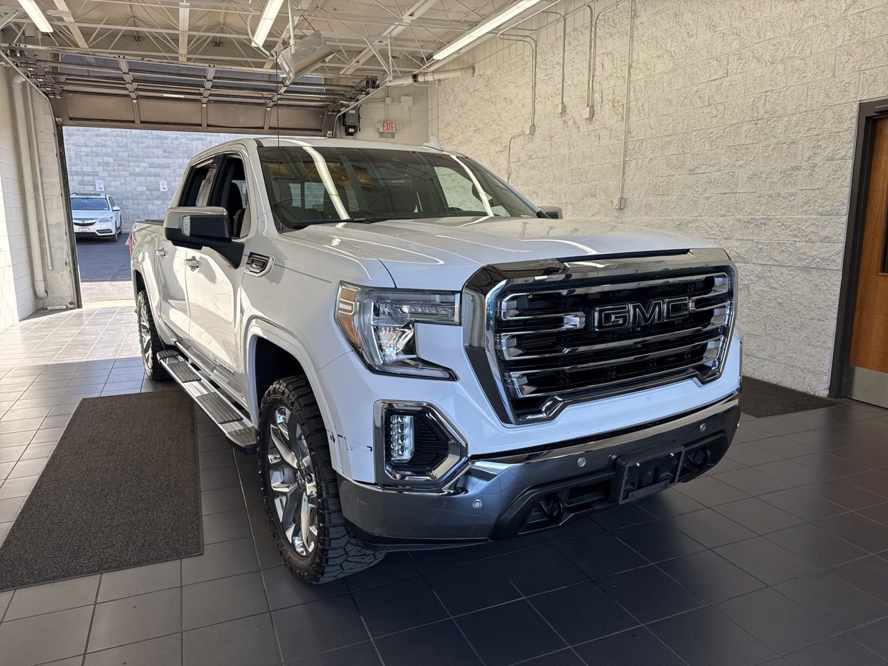 Used 2020 GMC Sierra 1500 SLT w/ SLT Premium Plus Package image 2