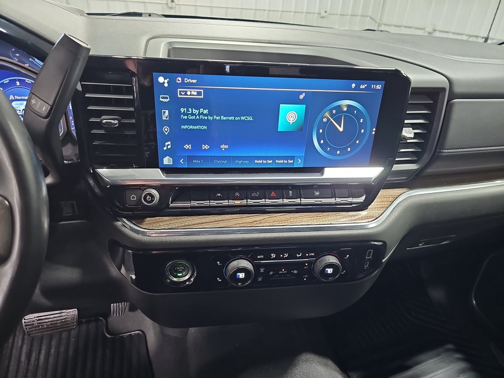 Used 2023 Chevrolet Silverado 1500 LT AWD/4WD image 19