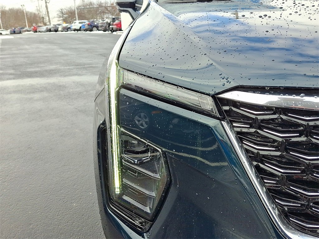 Used 2025 Cadillac XT4 Premium Luxury w/ Cold Weather Package image 12