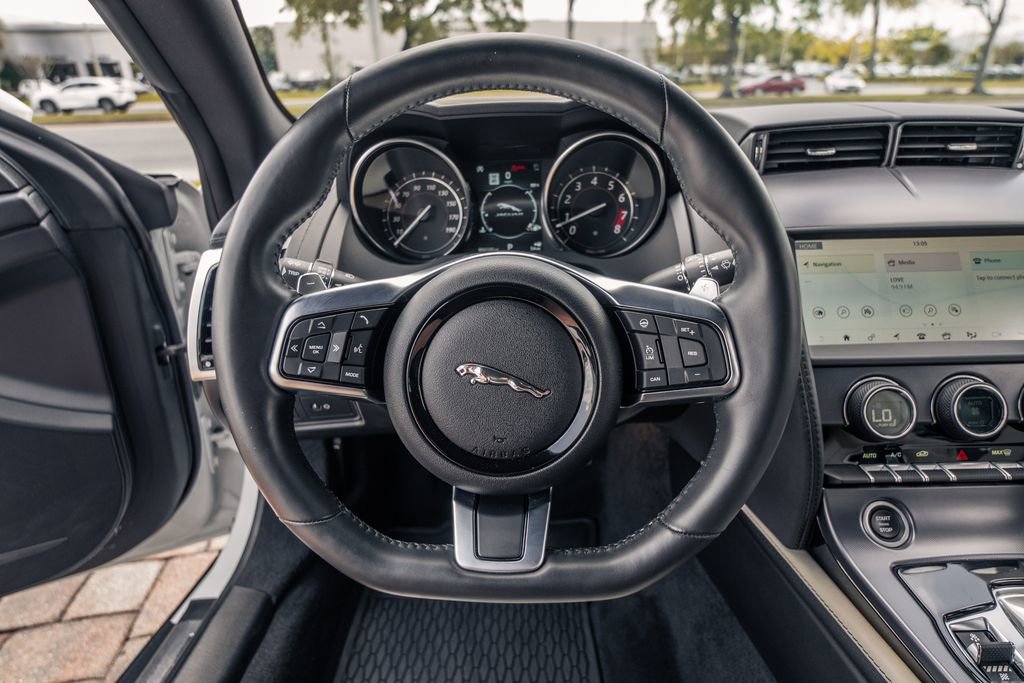 Used 2020 Jaguar F-TYPE R-Dynamic image 22