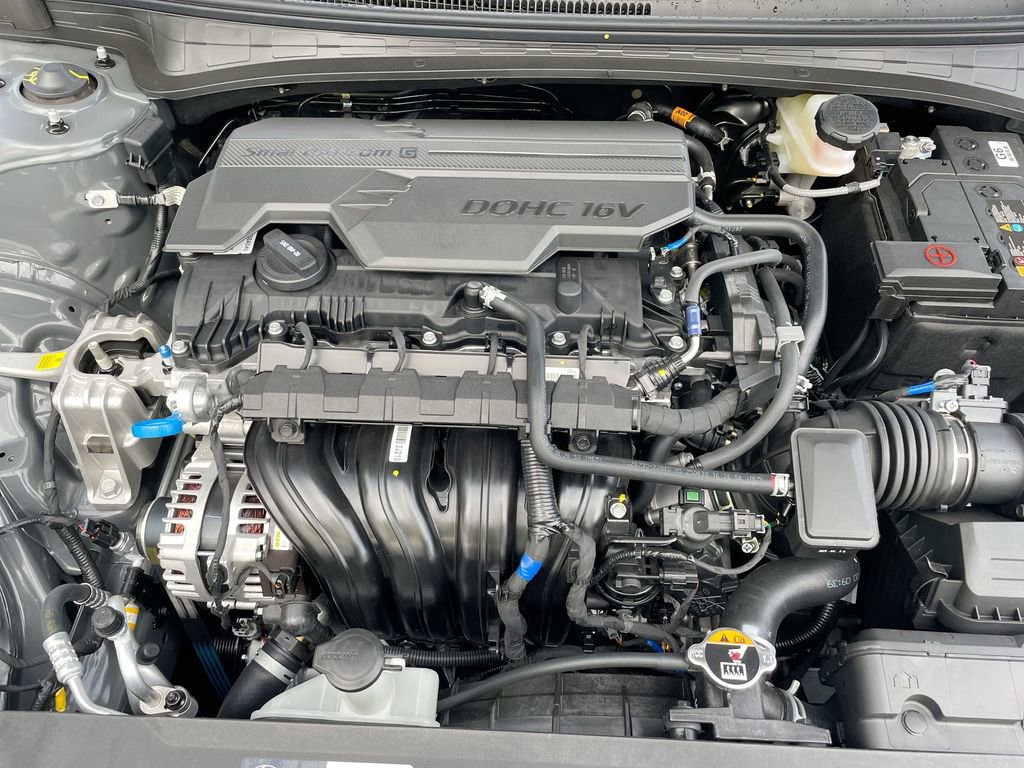 Used 2025 Hyundai Elantra Sport image 50