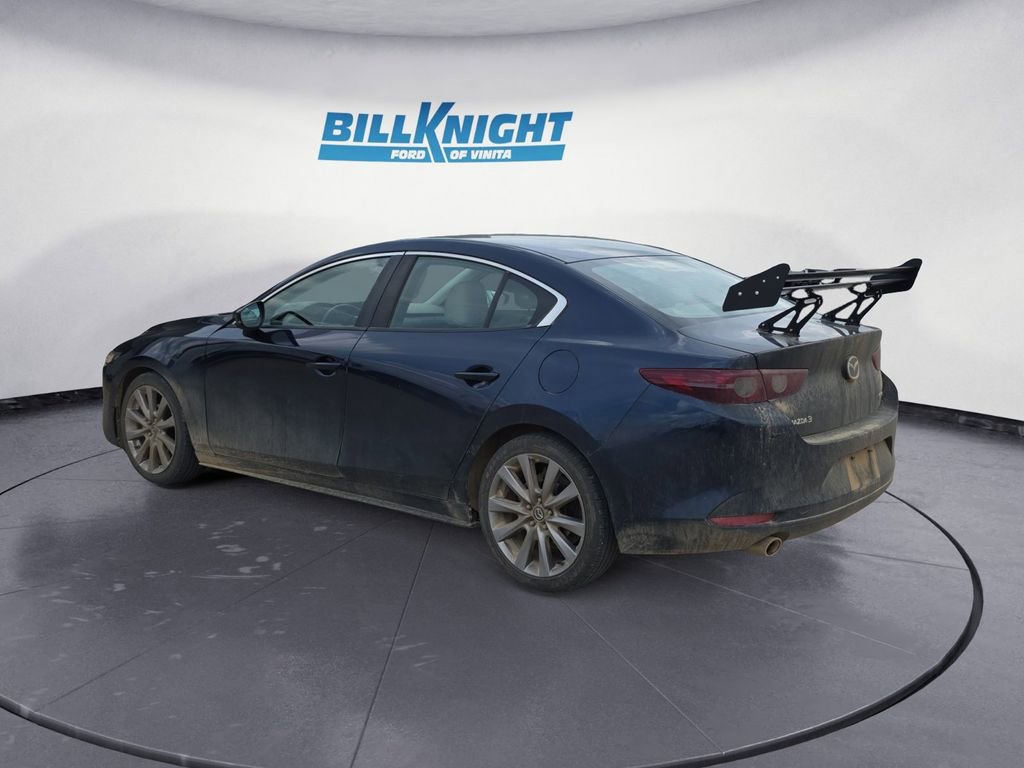 Used 2020 MAZDA MAZDA3 Sedan w/ Select Package FWD image 3