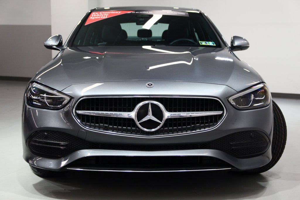 Used 2025 Mercedes-Benz C 300 4MATIC Sedan image 3