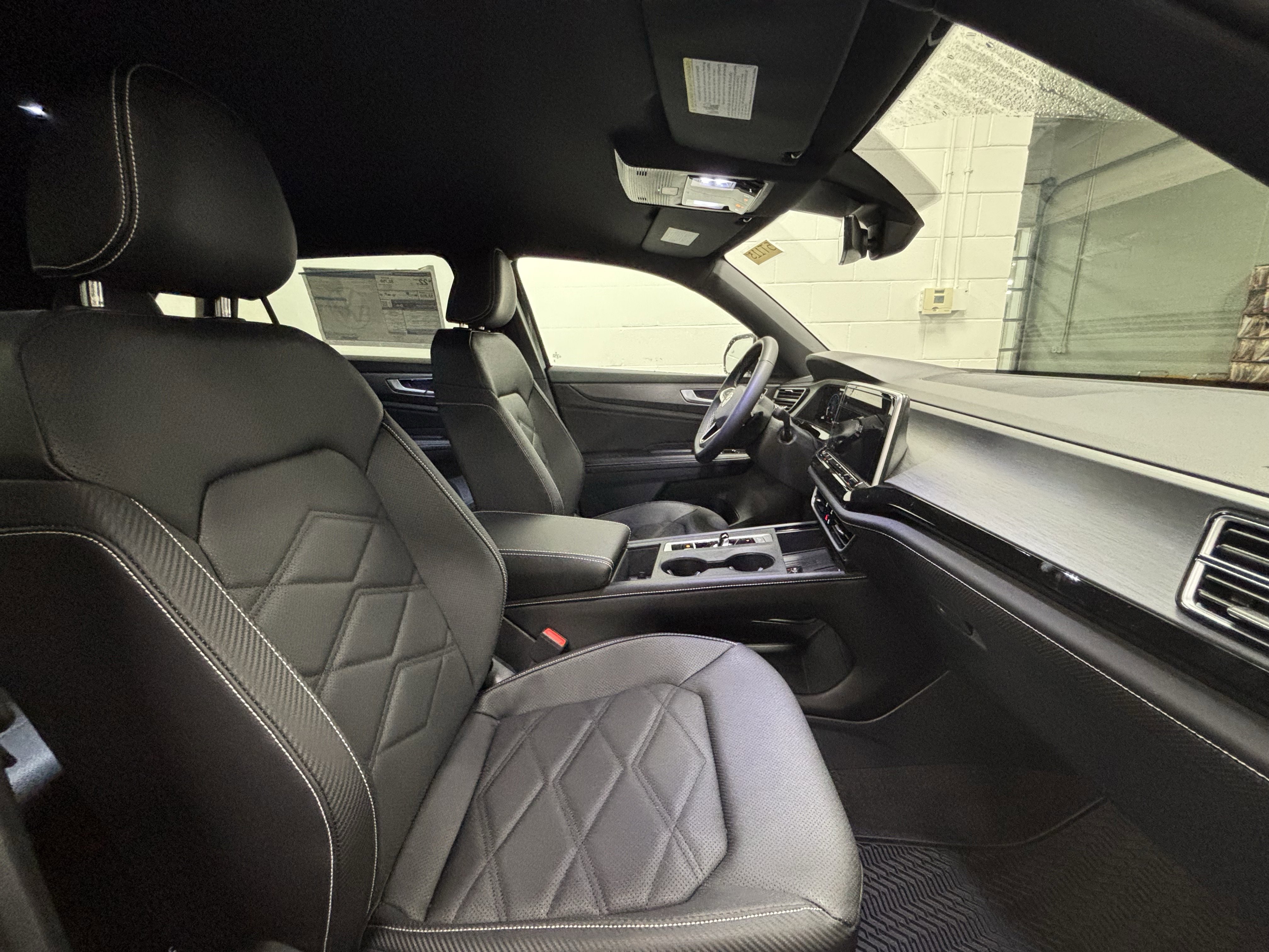 New 2026 Volkswagen Atlas Cross Sport SE image 11