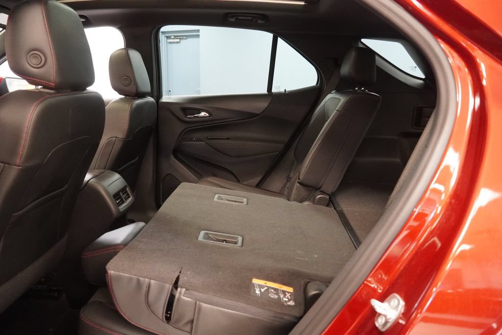 Certified 2023 Chevrolet Equinox RS FWD image 30
