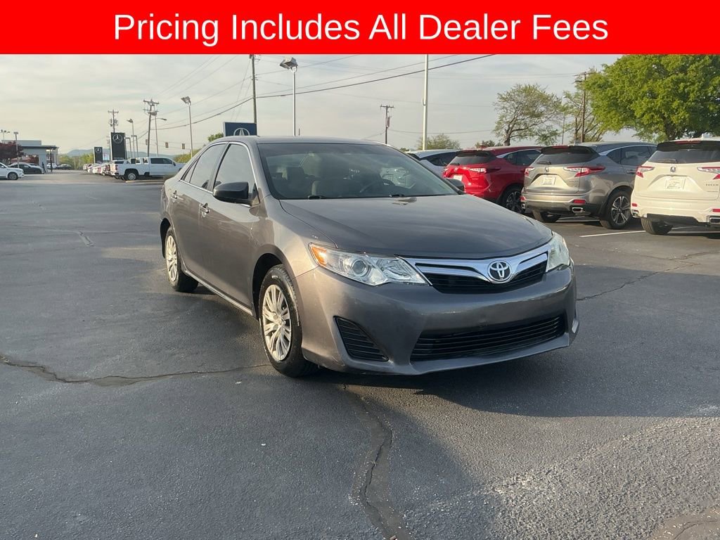 Used 2014 Toyota Camry LE FWD image 6