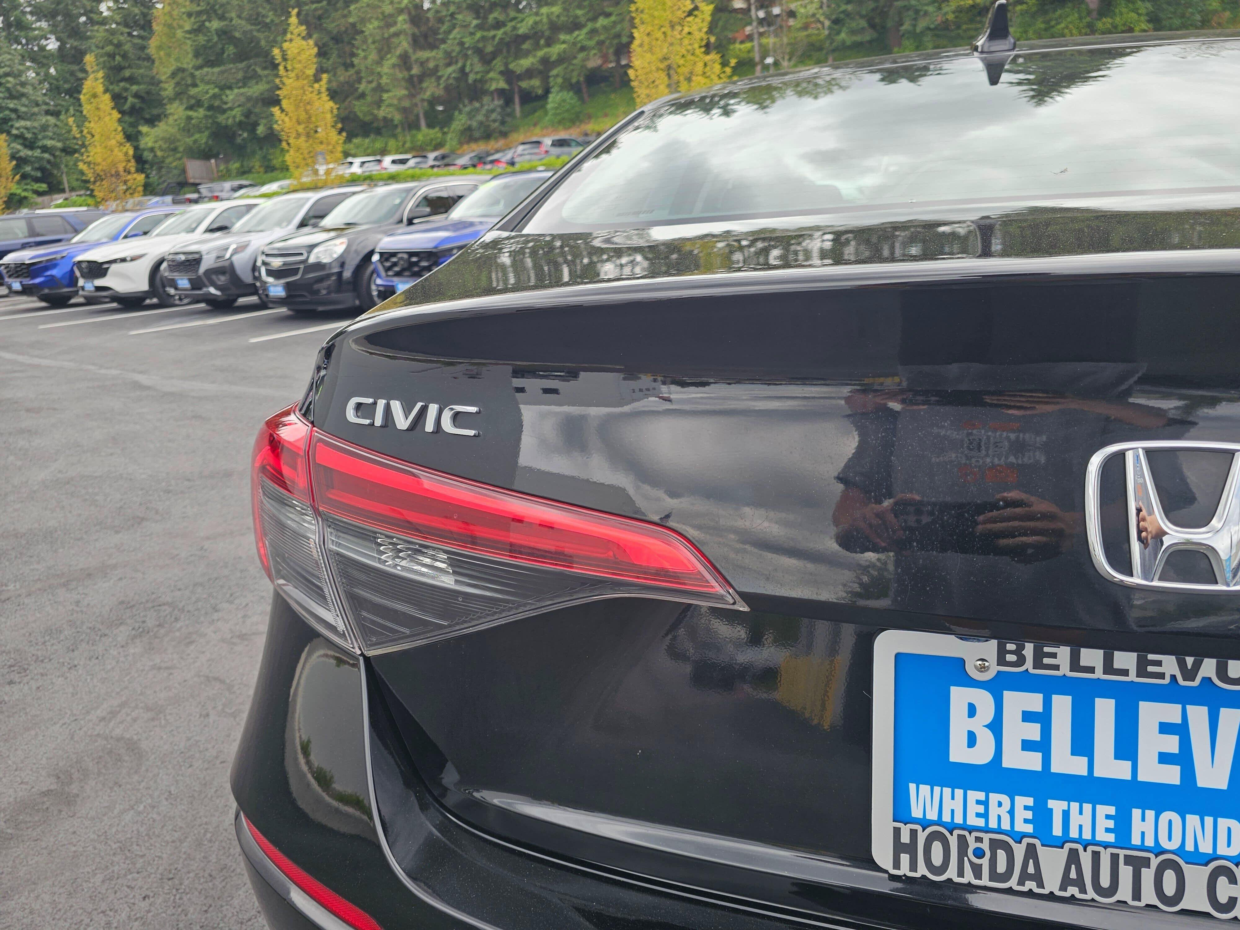 Used 2023 Honda Civic EX image 16