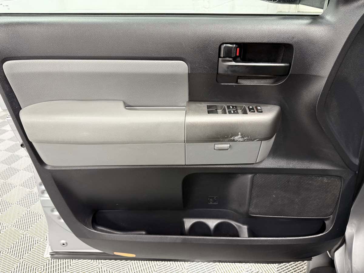 Used 2017 Toyota Sequoia SR5 image 9