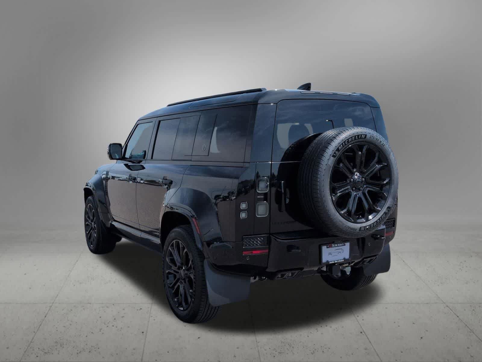 New 2026 Land Rover Defender 110 OCTA AWD/4WD image 4