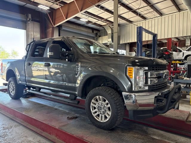 Used 2017 Ford F250 XL w/ STX Appearance Package AWD/4WD image 3