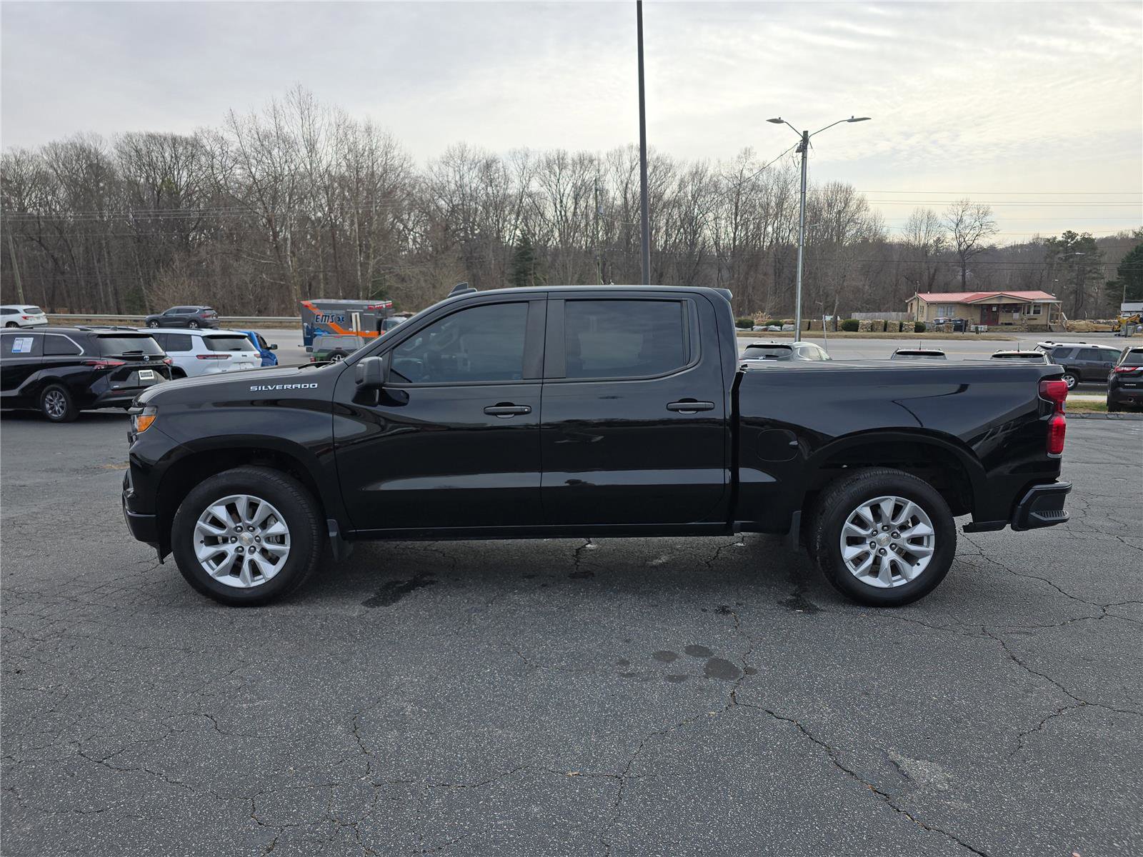 Used 2022 Chevrolet Silverado 1500 Custom image 6