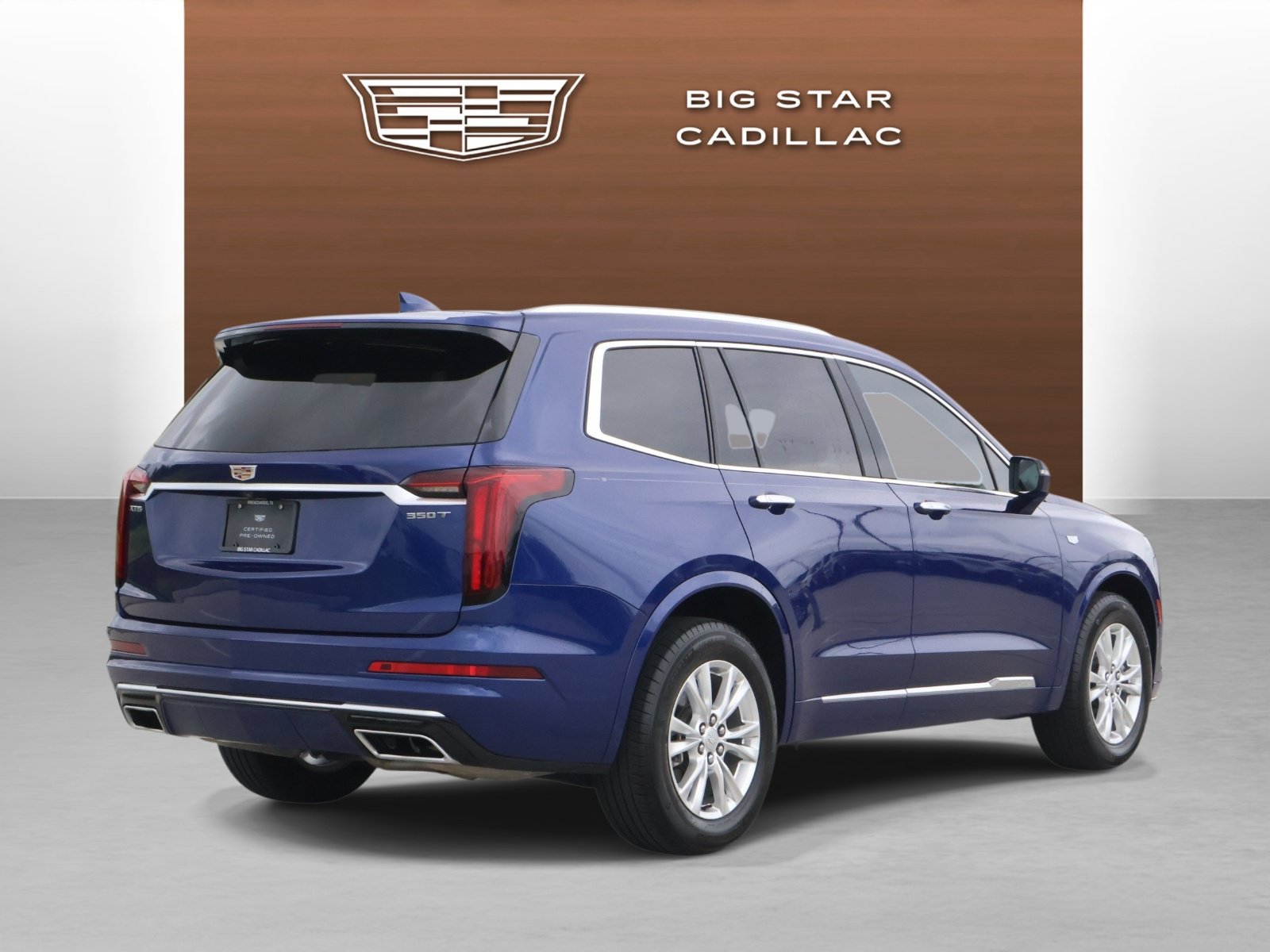 Certified 2025 Cadillac XT6 Luxury FWD image 3