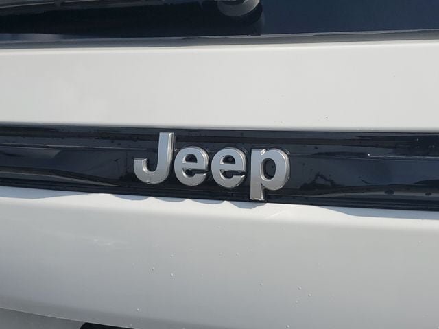 New 2026 Jeep Grand Cherokee Laredo X AWD/4WD image 8
