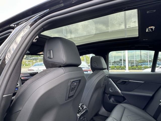 New 2027 BMW 550e xDrive AWD/4WD image 11