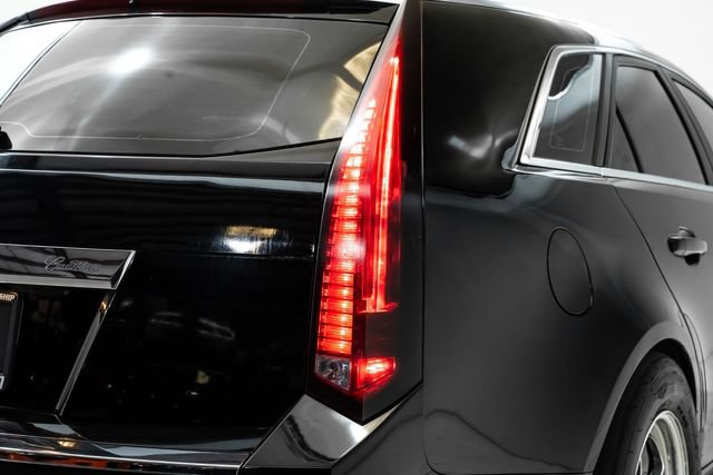 Used 2013 Cadillac CTS V RWD image 11