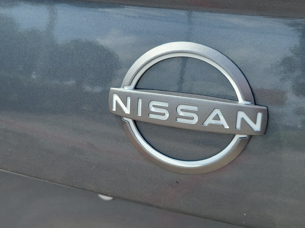 Certified 2025 Nissan Versa SV FWD image 6
