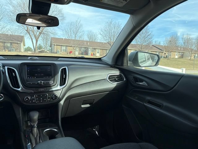Used 2023 Chevrolet Equinox LT AWD/4WD image 25
