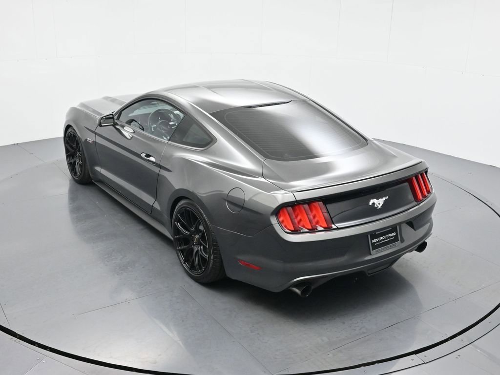 Used 2015 Ford Mustang Coupe RWD image 38